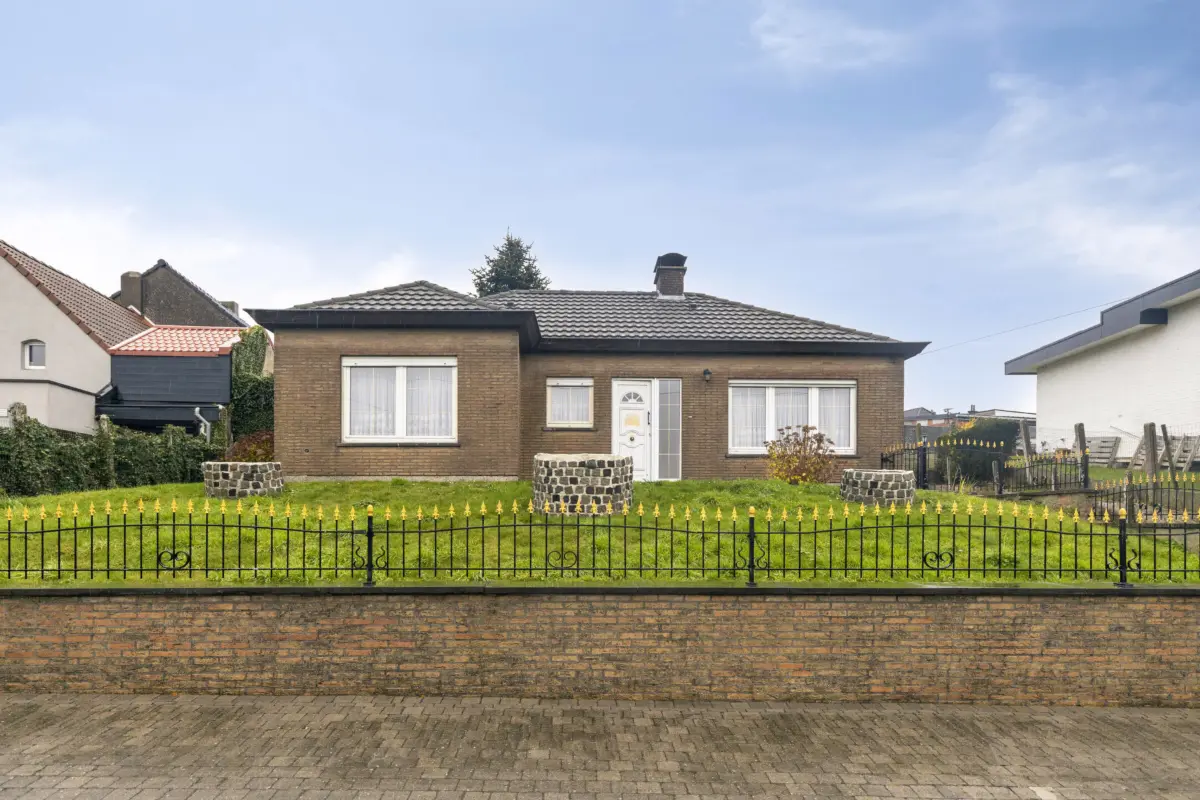 Huis te  koop in Baardegem 9310 289000.00€ 2 slaapkamers 85.00m² - Zoekertje 649178