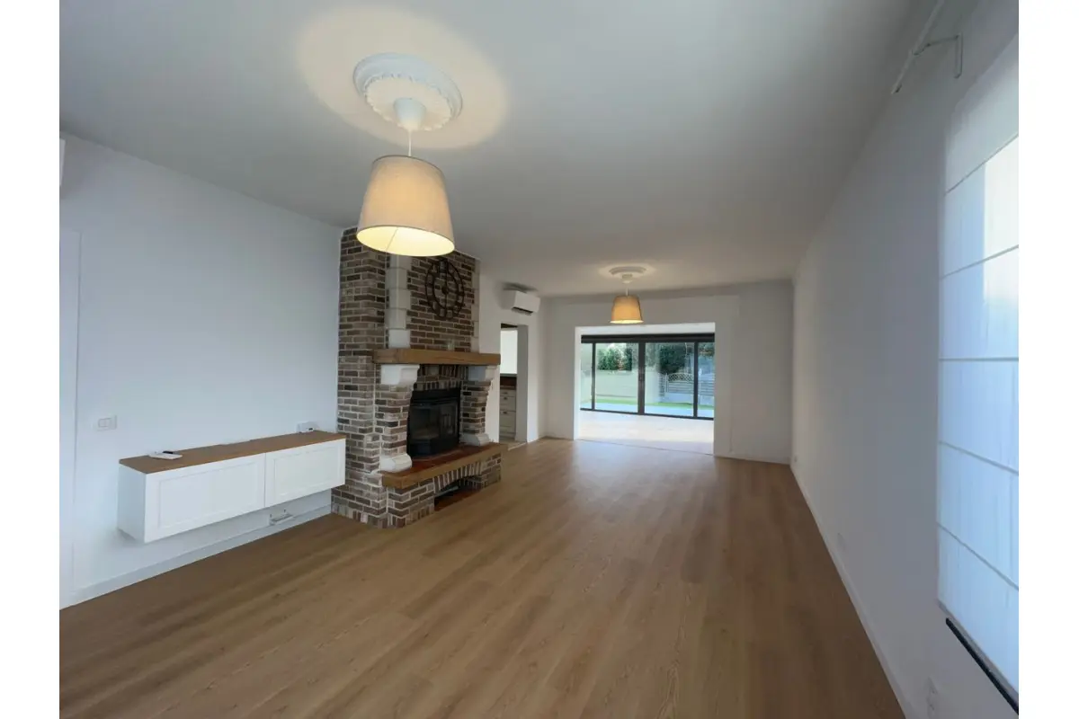 Huis te  huur in Iddergem 9472 1250.00€ 3 slaapkamers 170.00m² - Zoekertje 648838