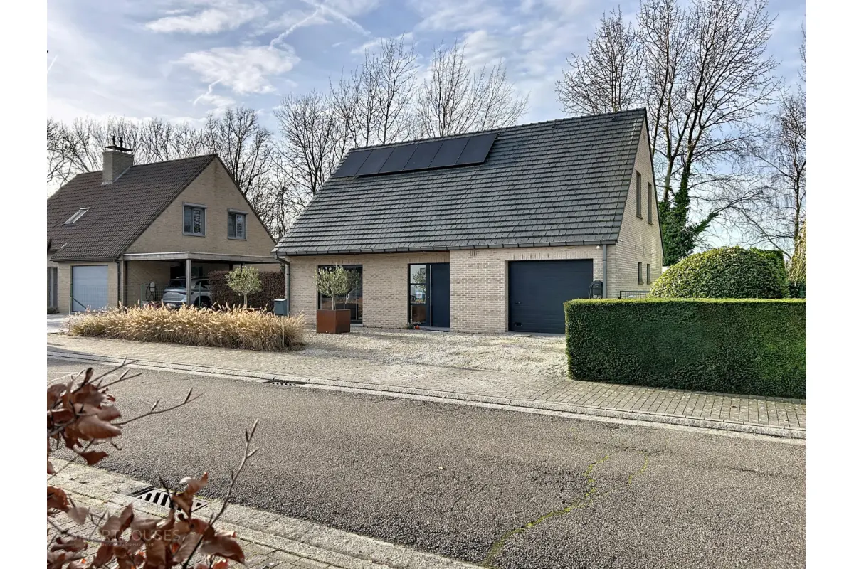 Huis te  koop in Lede 9340 495000.00€ 3 slaapkamers 172.00m² - Zoekertje 649117