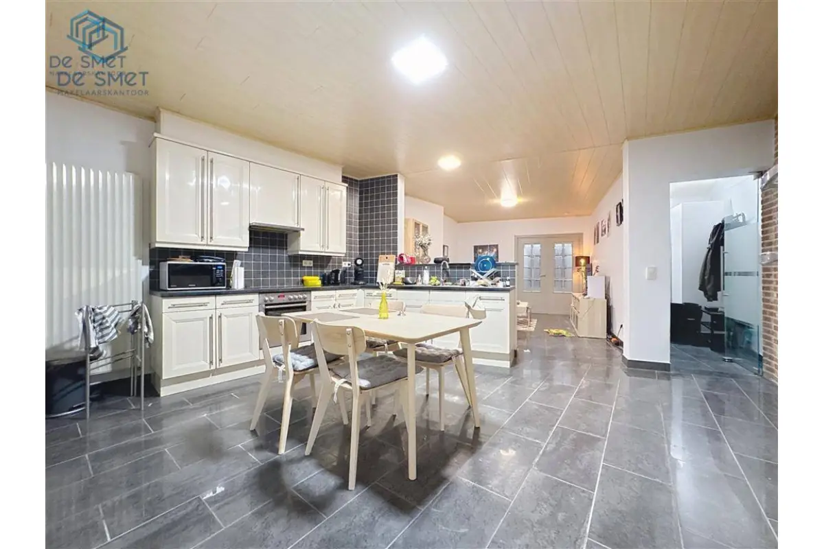 Huis te  in Brakel 9660 275000.00€ 4 slaapkamers 189.00m² - Zoekertje 648991