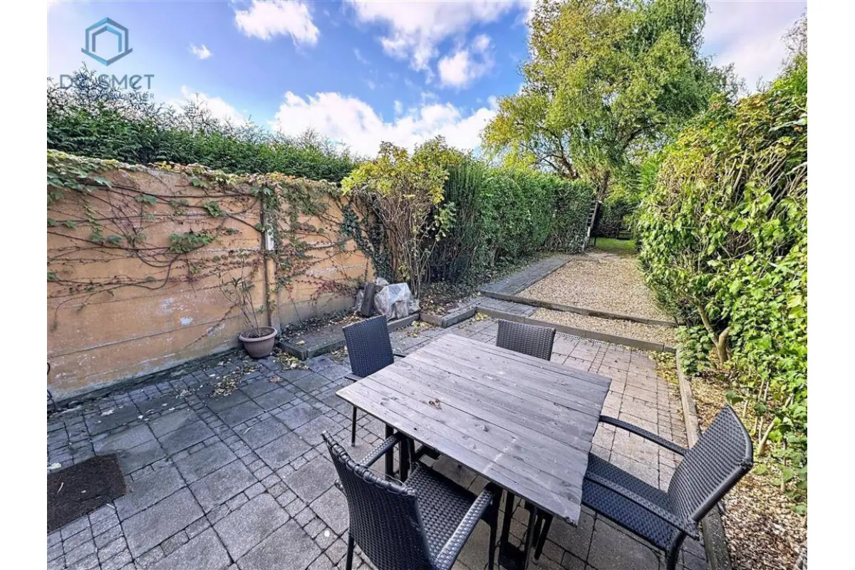 Huis te  koop in Overboelare 9500 255000.00€ 3 slaapkamers 186.00m² - Zoekertje 648998