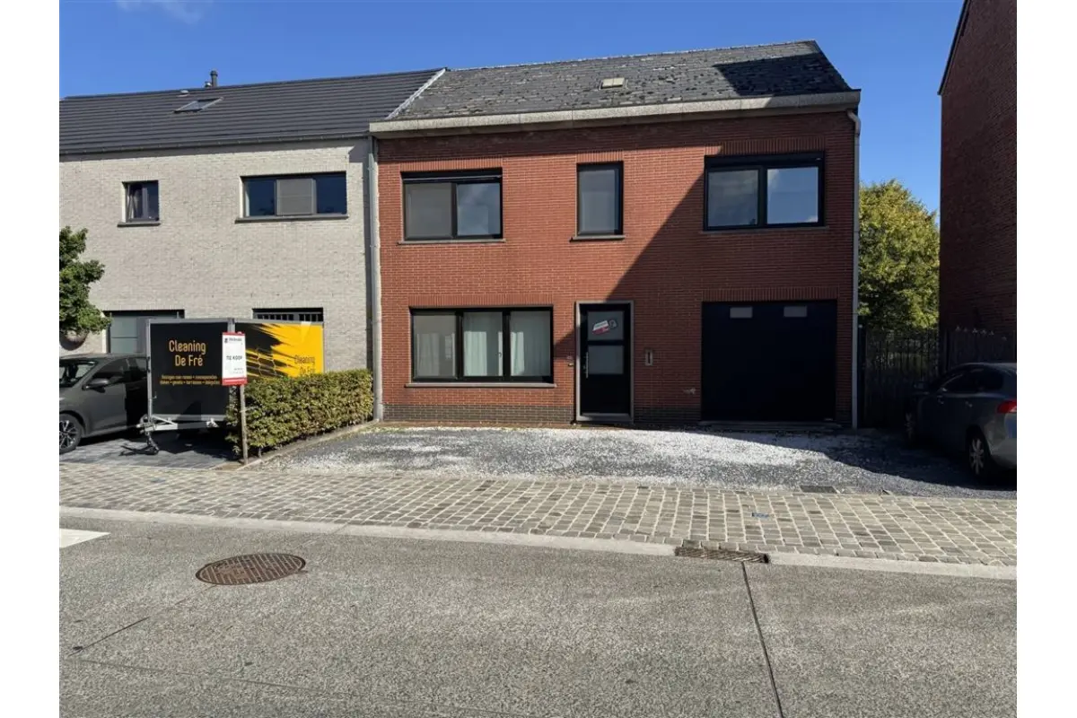 Huis te  koop in Sinaai-Waas 9112 373000.00€ 3 slaapkamers m² - Zoekertje 649407