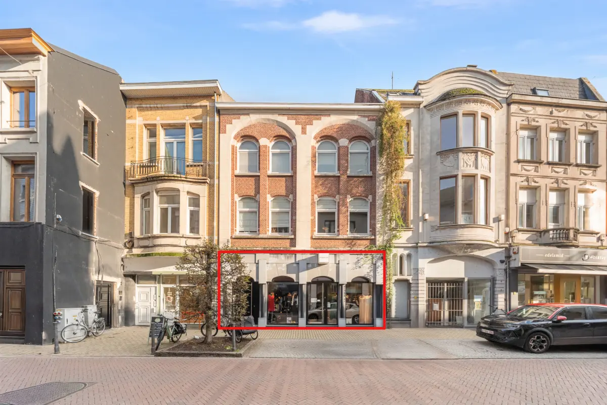 Handelszaak te  koop in Dendermonde 9200 325000.00€ 0 slaapkamers 124.00m² - Zoekertje 650153
