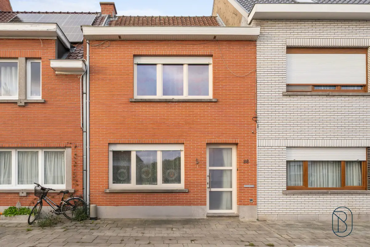 Huis te  in Ronse 9600 165000.00€ 2 slaapkamers 226.00m² - Zoekertje 650899