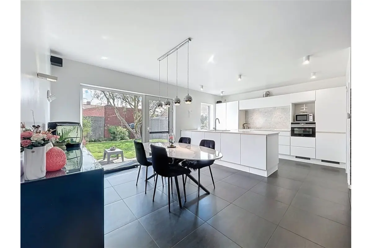 Huis te  koop in Kallo 9120 415000.00€ 4 slaapkamers 186.00m² - Zoekertje 650483