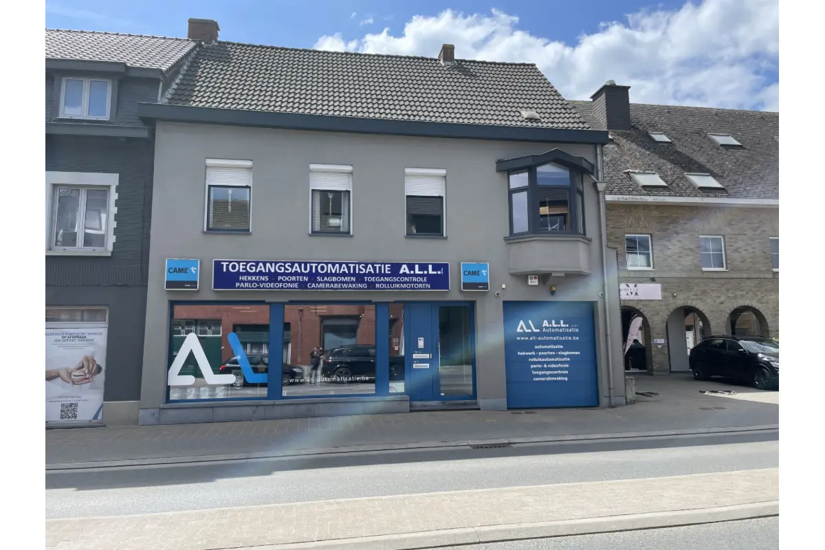 Handelszaak te  koop in Melle 9090 820000.00€  slaapkamers m² - Zoekertje 650646