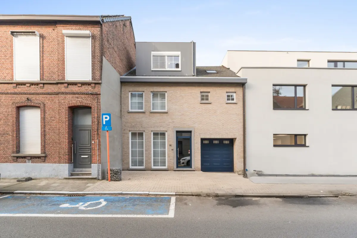 Huis te  koop in Baasrode 9200 425000.00€ 4 slaapkamers 255.00m² - Zoekertje 651710