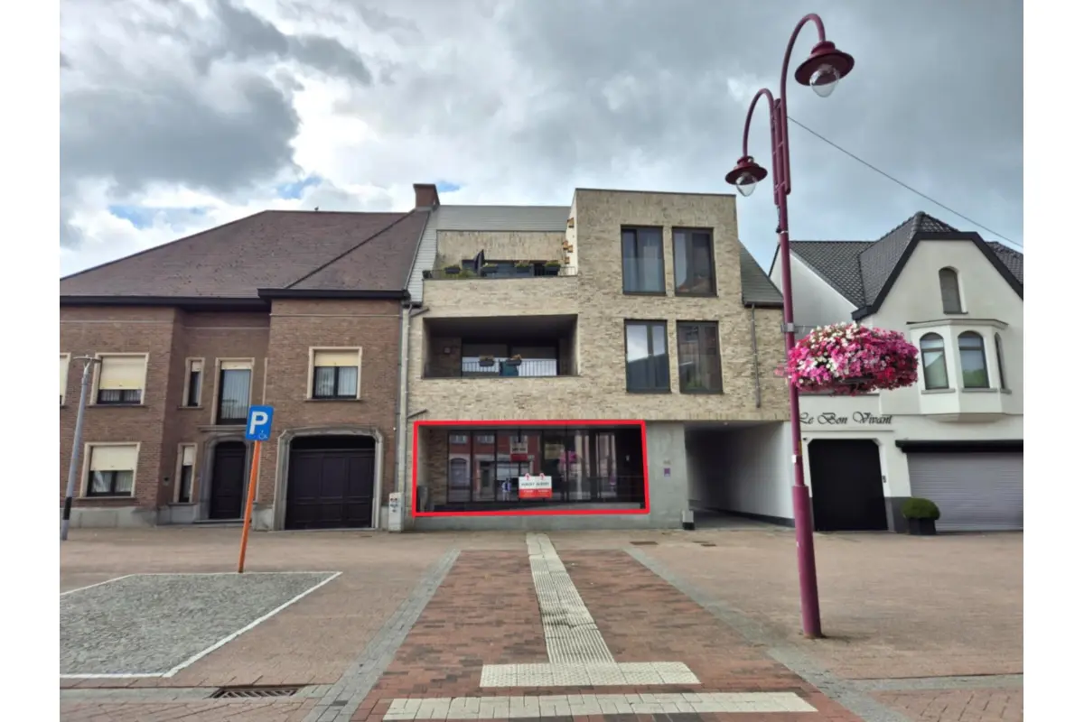 Handelszaak te  huur in Serskamp 9260 1500.00€  slaapkamers 175.00m² - Zoekertje 653641