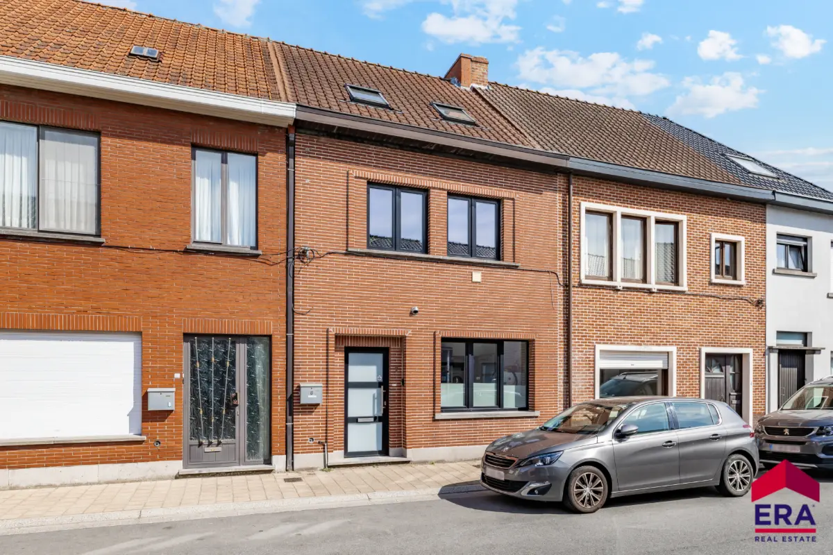 Huis te  koop in Eeklo 9900 349000.00€ 4 slaapkamers 154.00m² - Zoekertje 653588