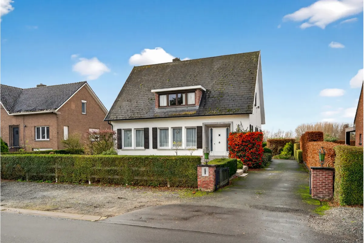 Huis te  koop in Zele 9240 484000.00€ 4 slaapkamers 234.00m² - Zoekertje 654287