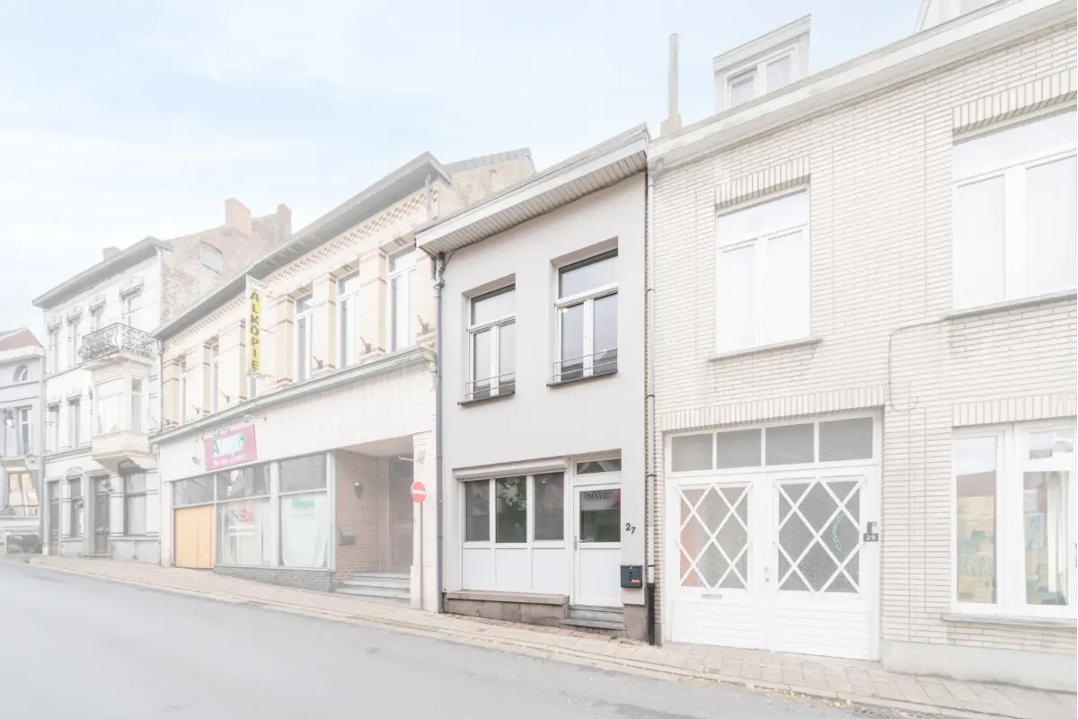 Huis te  koop in Wetteren 9230 319000.00€ 3 slaapkamers 186.00m² - Zoekertje 654369