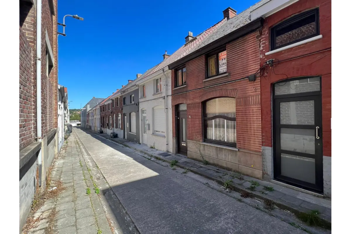 Huis te  koop in Ronse 9600 95000.00€ 2 slaapkamers 110.00m² - Zoekertje 655808