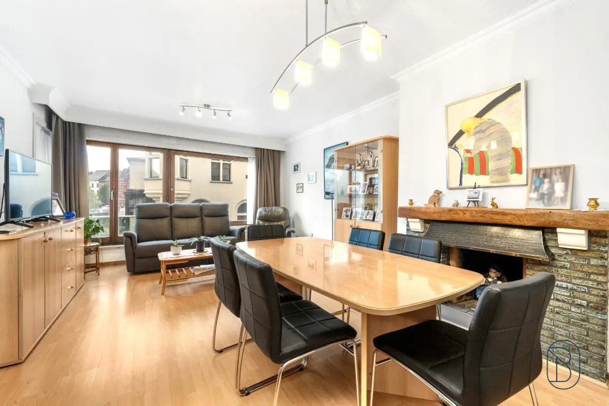 Appartement te  koop in Ronse 9600 165000.00€ 1 slaapkamers 65.00m² - Zoekertje 655807