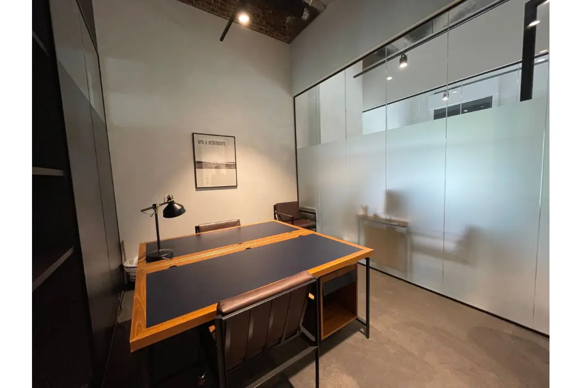 Handelszaak te  huur in Gent 9000 2579.00€  slaapkamers 24.00m² - Zoekertje 656236