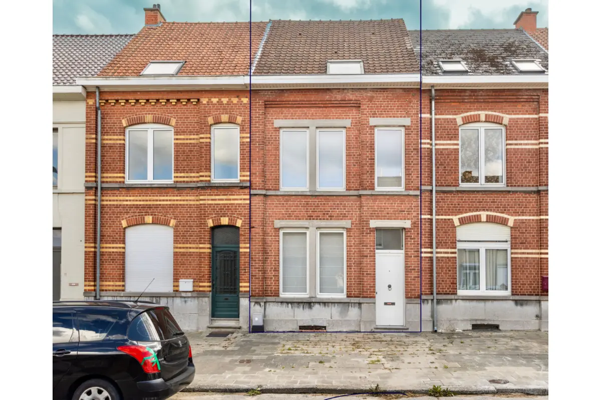 Huis te  koop in Ronse 9600 220000.00€ 3 slaapkamers 197.00m² - Zoekertje 657395