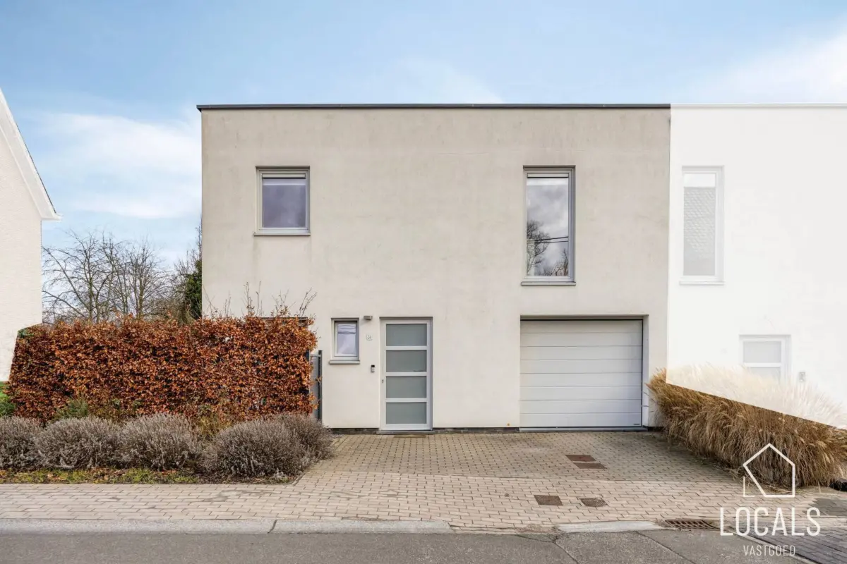 Huis te  koop in Denderhoutem 9450 429000.00€ 3 slaapkamers 156.00m² - Zoekertje 658019