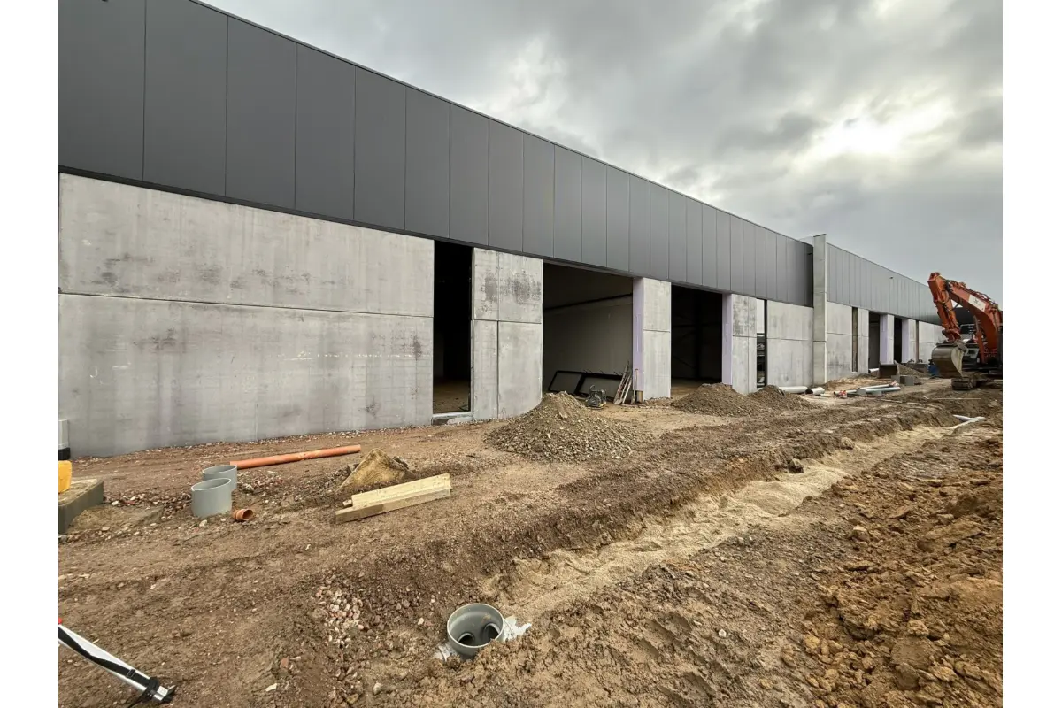 Handelszaak te  koop in Herzele 9550 405900.00€  slaapkamers 246.00m² - Zoekertje 659715