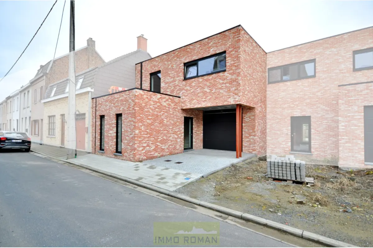 Appartementsgebouw te  in Avelgem 8580 380183.00€ 4 slaapkamers 208.00m² - Zoekertje 658714