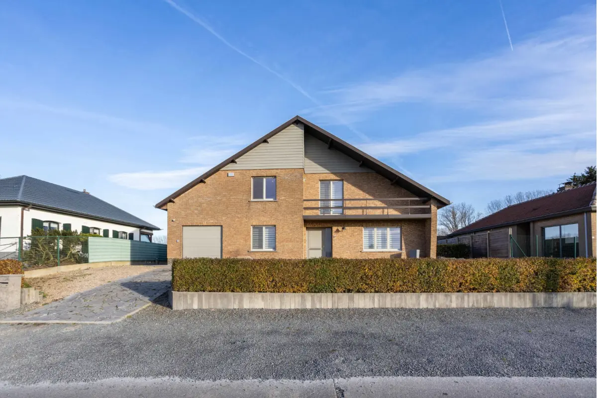 Huis te  koop in Ninove 9400 649000.00€ 4 slaapkamers 246.00m² - Zoekertje 660755