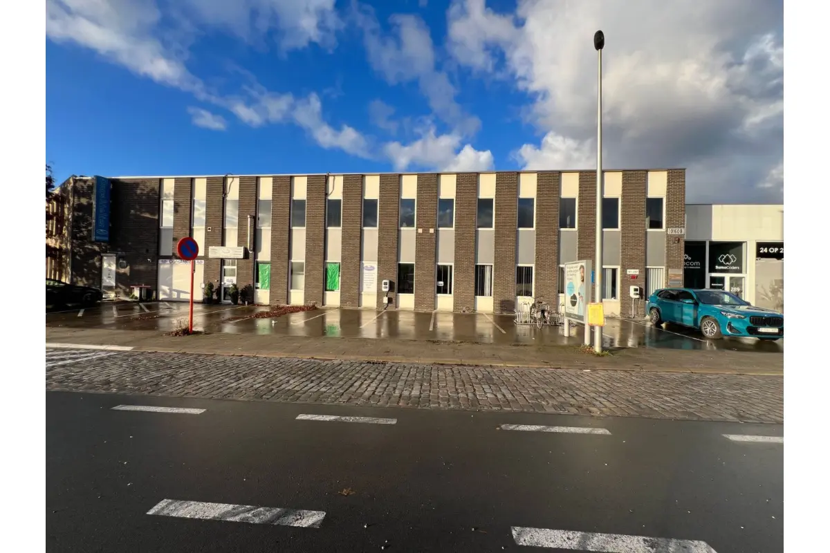 Handelszaak te  huur in Gent 9000 4269.00€  slaapkamers 683.00m² - Zoekertje 660112
