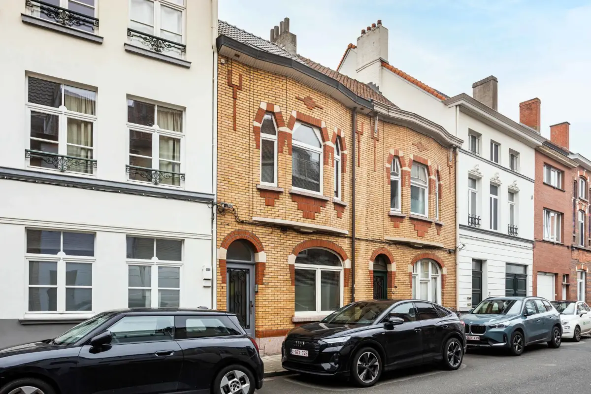 Huis te  koop in Gent 9000 395000.00€ 3 slaapkamers m² - Zoekertje 661452