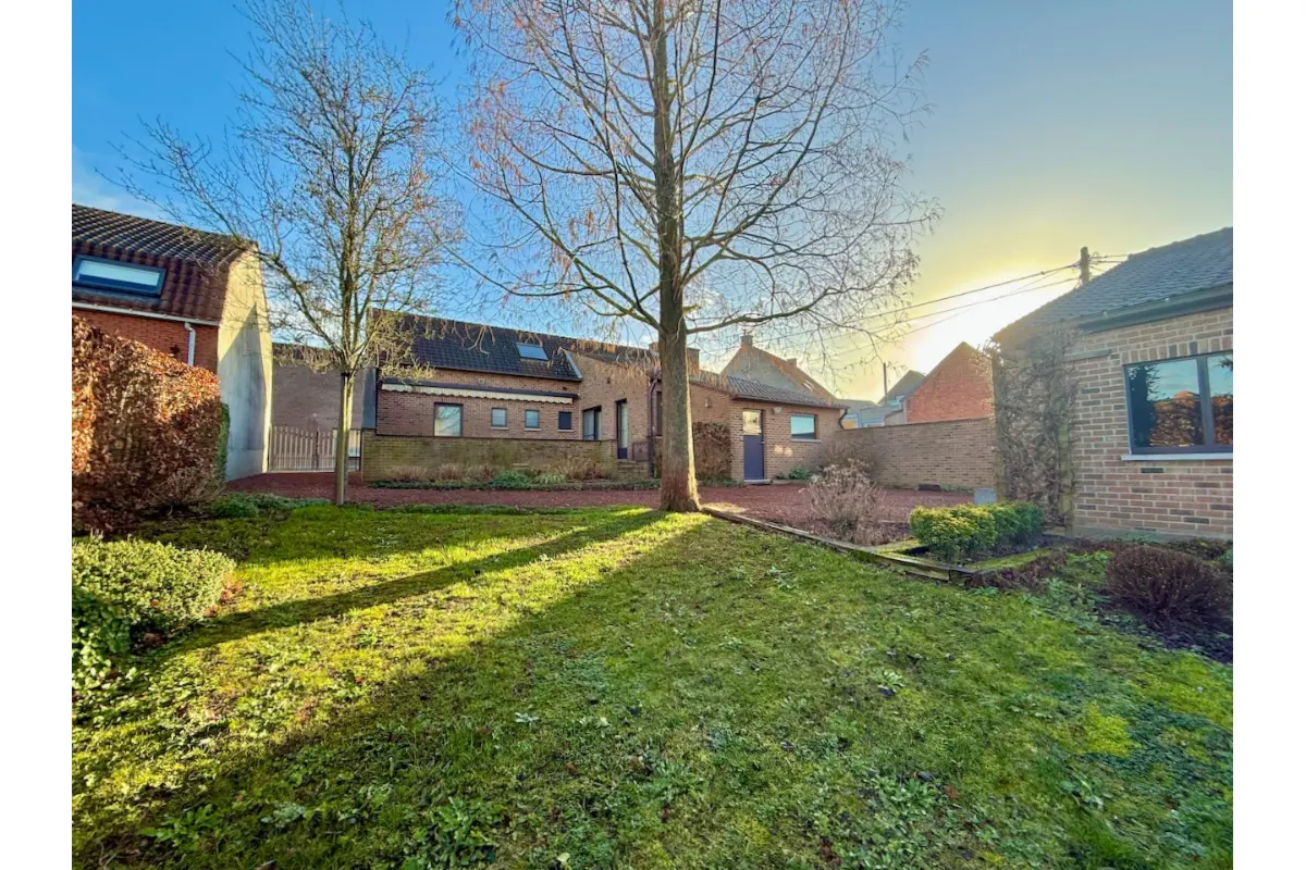 Huis te  koop in Boekhoute 9961 295000.00€ 3 slaapkamers 155.00m² - Zoekertje 662041