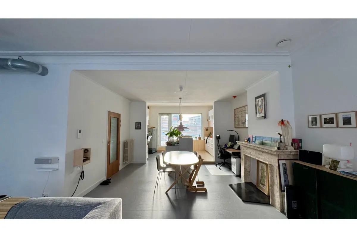 Triplex te  koop in Sint-Niklaas 9100 298000.00€ 3 slaapkamers 253.00m² - Zoekertje 671410