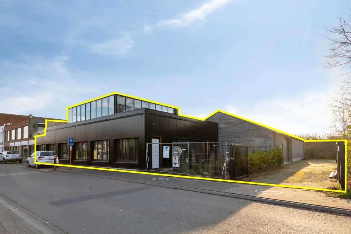 Huis te  koop in Kruibeke 9150 893000.00€ 3 slaapkamers 207.00m² - Zoekertje 663067