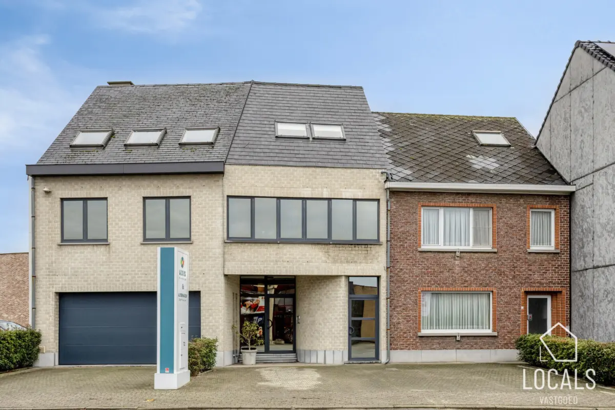 Huis te  koop in Haaltert 9450 599000.00€  slaapkamers 533.00m² - Zoekertje 663378