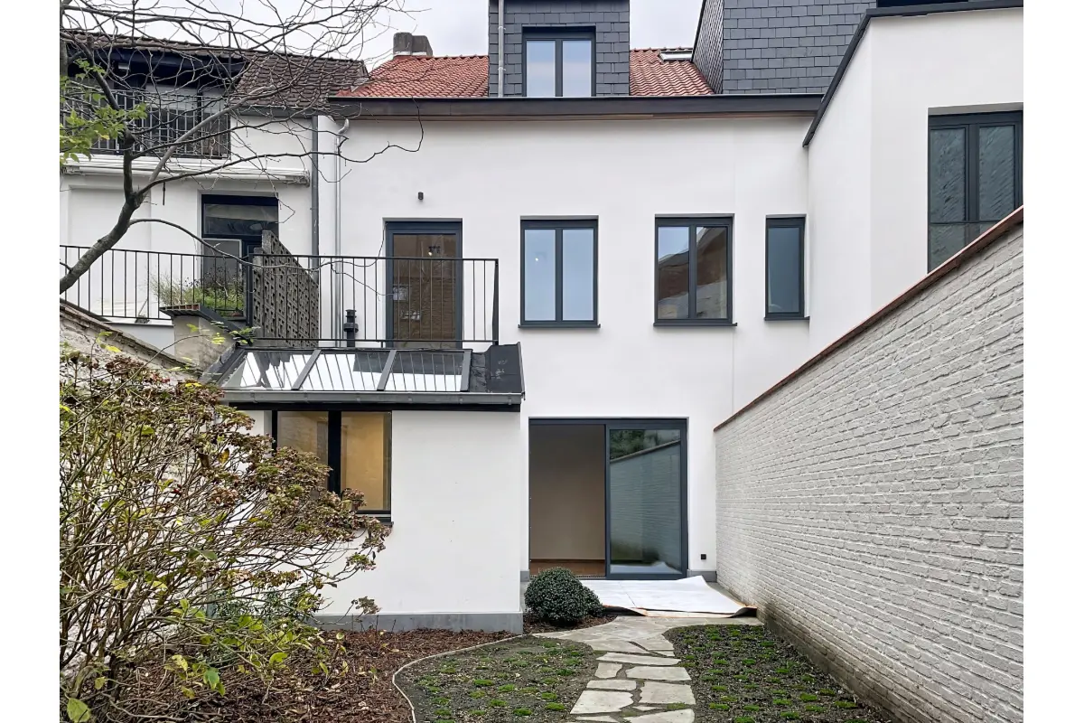 Huis te  huur in Gent 9000 2500.00€ 4 slaapkamers 210.00m² - Zoekertje 663841