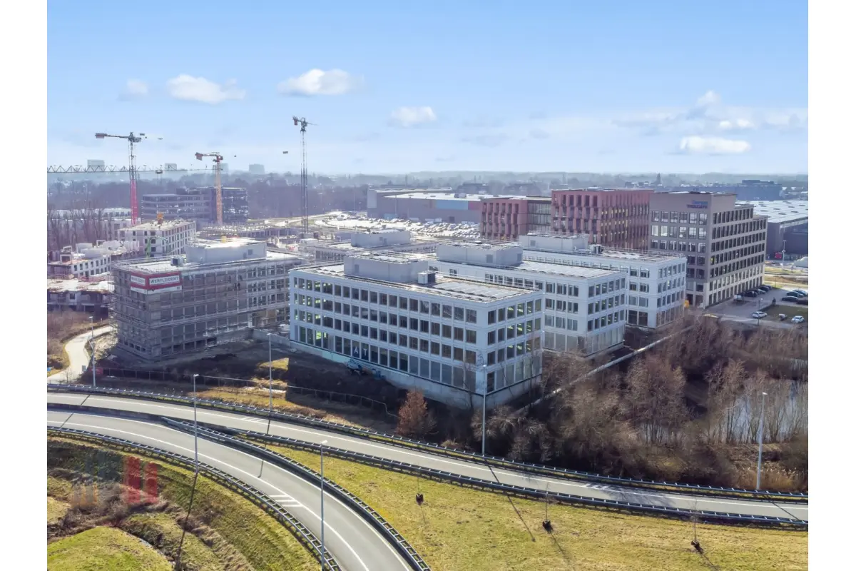 Handelszaak te  huur in Gent 9000 14676.00€  slaapkamers 952.00m² - Zoekertje 663543