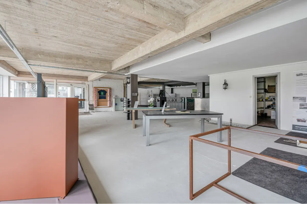 Handelszaak te  koop in Geraardsbergen 9500 175000.00€  slaapkamers 287.00m² - Zoekertje 663891