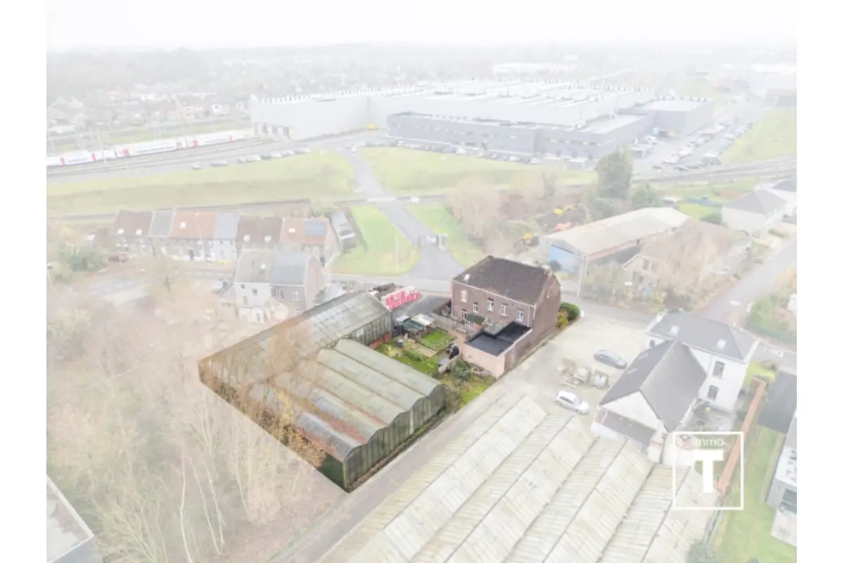 Huis te  koop in Melle 9090 680000.00€ 6 slaapkamers 184.00m² - Zoekertje 663506