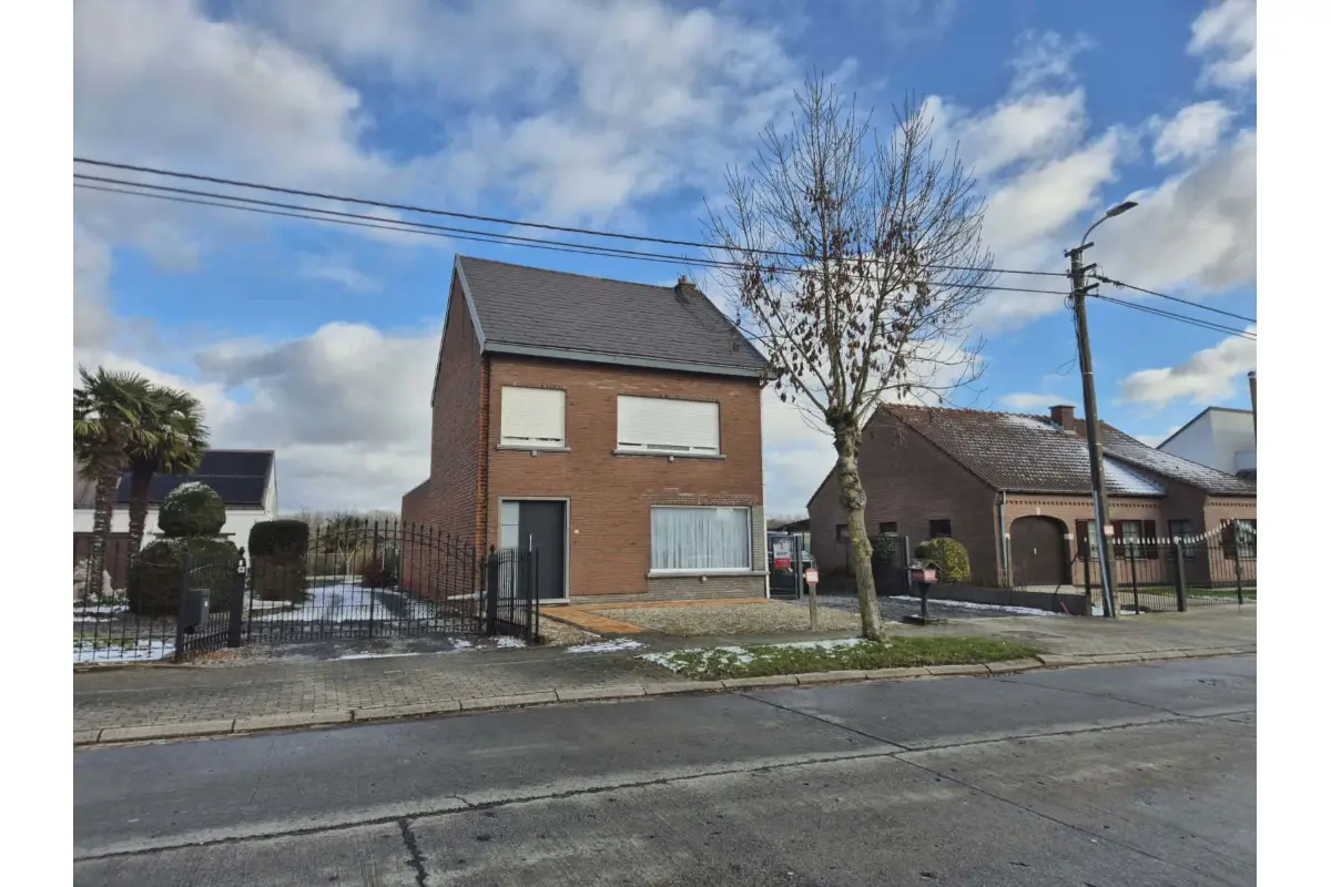 Huis te  huur in Impe 9340 1200.00€ 2 slaapkamers 170.00m² - Zoekertje 665408