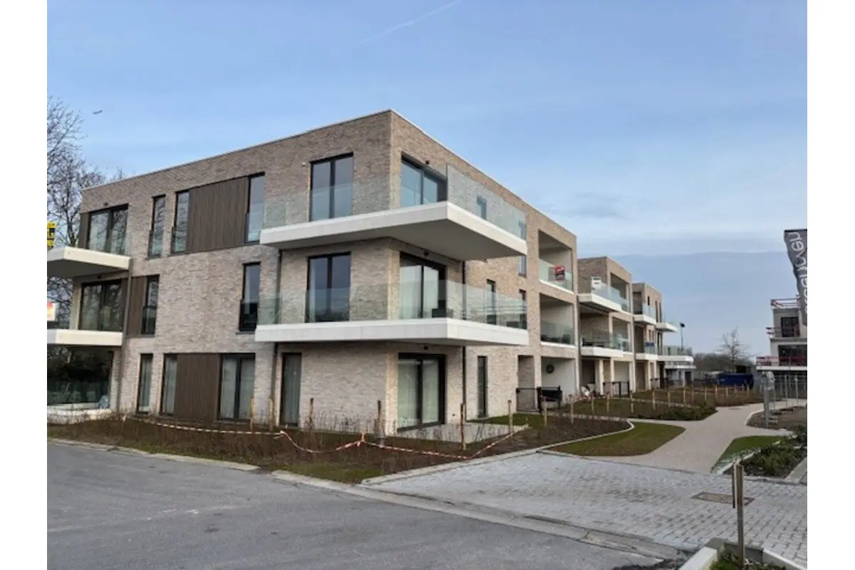 Appartement te  huur in Kruishoutem 9770 1100.00€ 2 slaapkamers 98.00m² - Zoekertje 665468