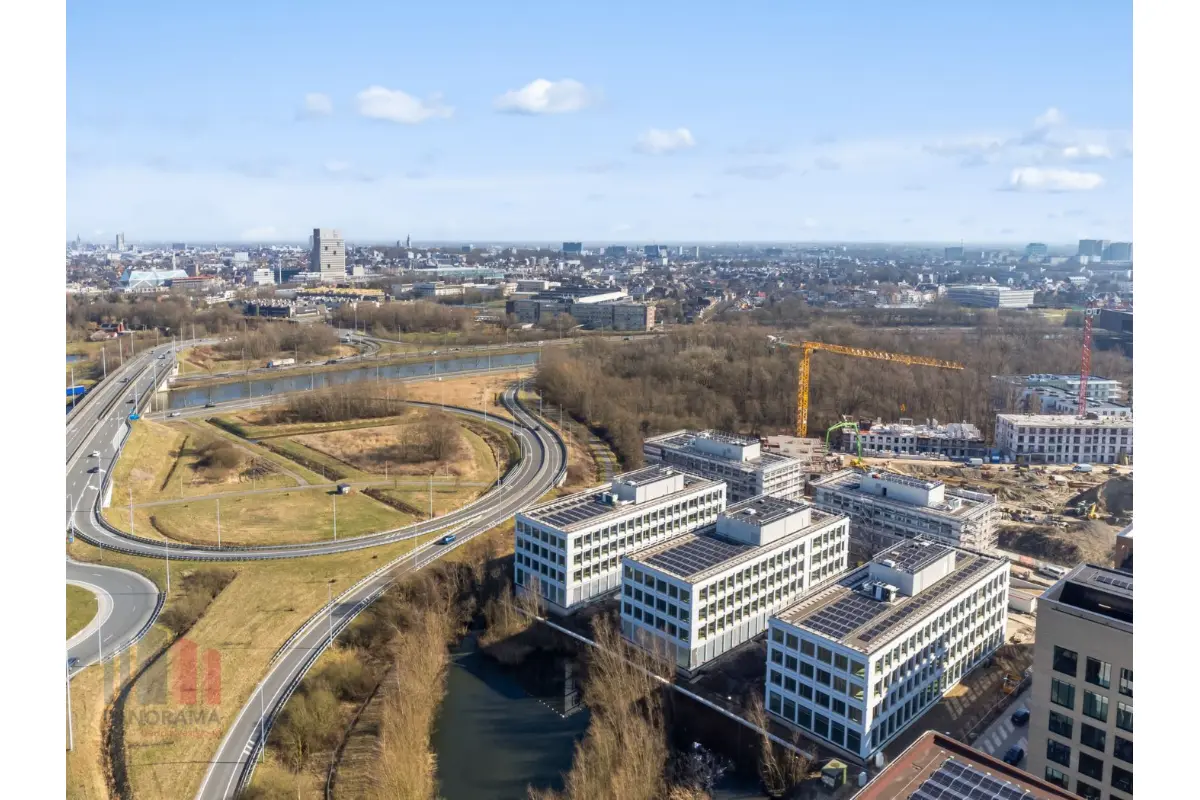 Handelszaak te  koop in Gent 9000 13827600.00€  slaapkamers 3841.00m² - Zoekertje 665636