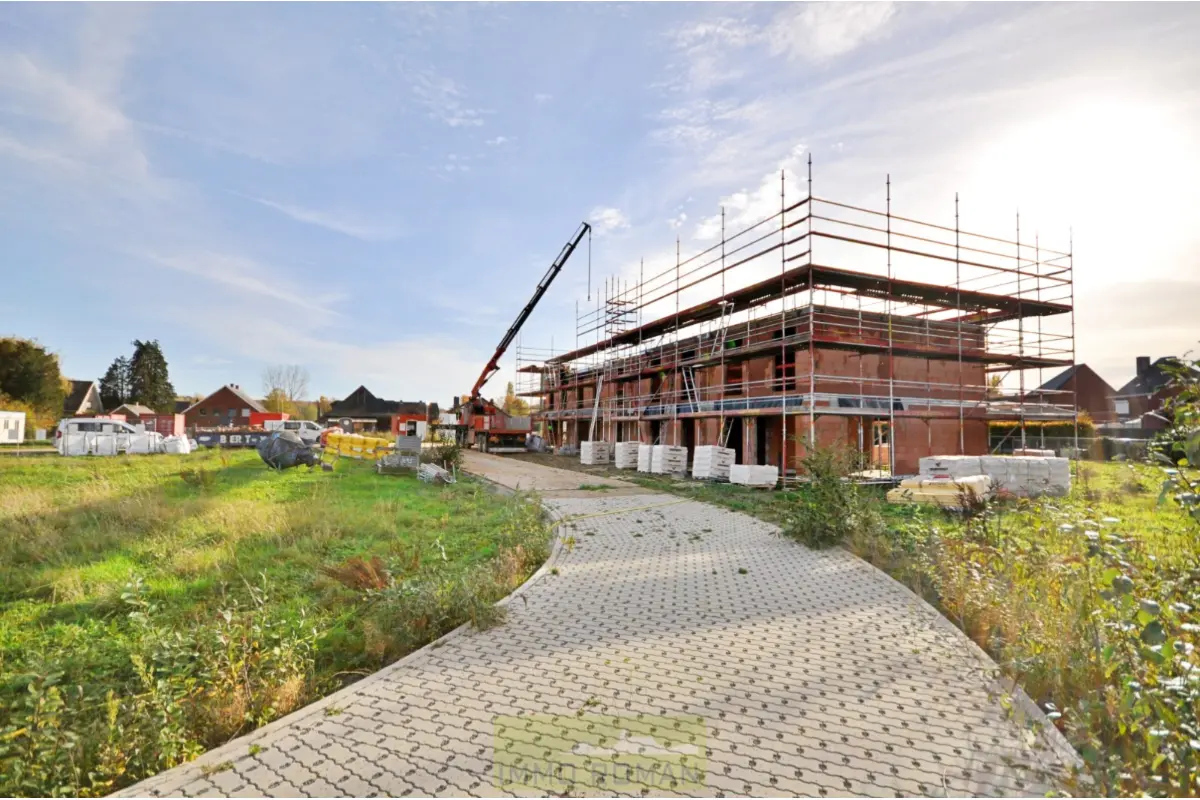 Appartementsgebouw te  koop in Ronse 9600 250600.00€ 3 slaapkamers 108.00m² - Zoekertje 665644