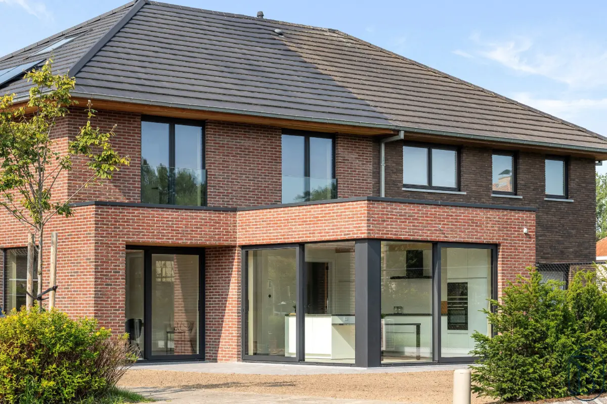 Huis te  koop in Olsene 9870 473000.00€ 3 slaapkamers 160.00m² - Zoekertje 665600