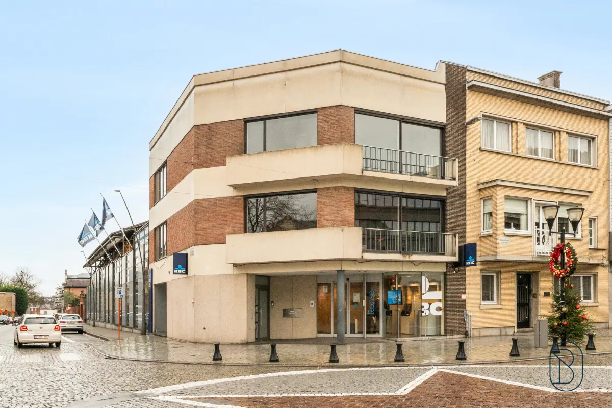 Appartement te  koop in Ronse 9600 535000.00€ 4 slaapkamers 260.00m² - Zoekertje 665997