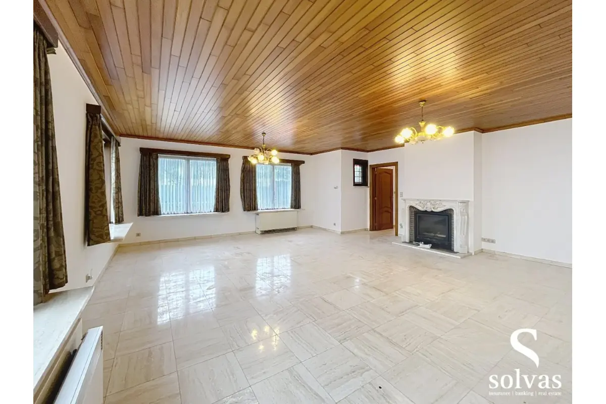 Villa te  huur in Aalter 9880 2000.00€ 8 slaapkamers 350.00m² - Zoekertje 665565