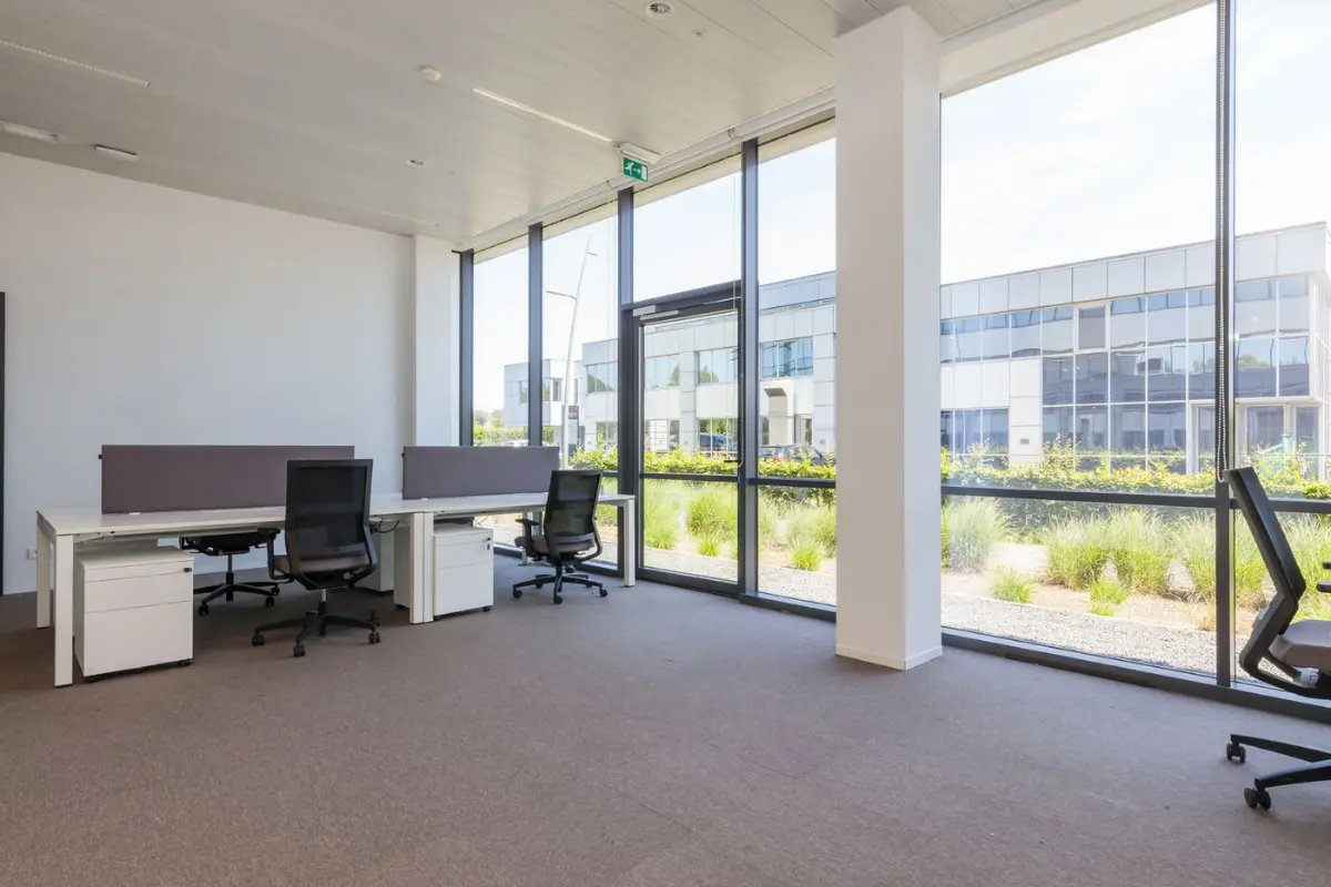 Handelszaak te  huur in Erembodegem 9320 6675.00€  slaapkamers 104.00m² - Zoekertje 666962