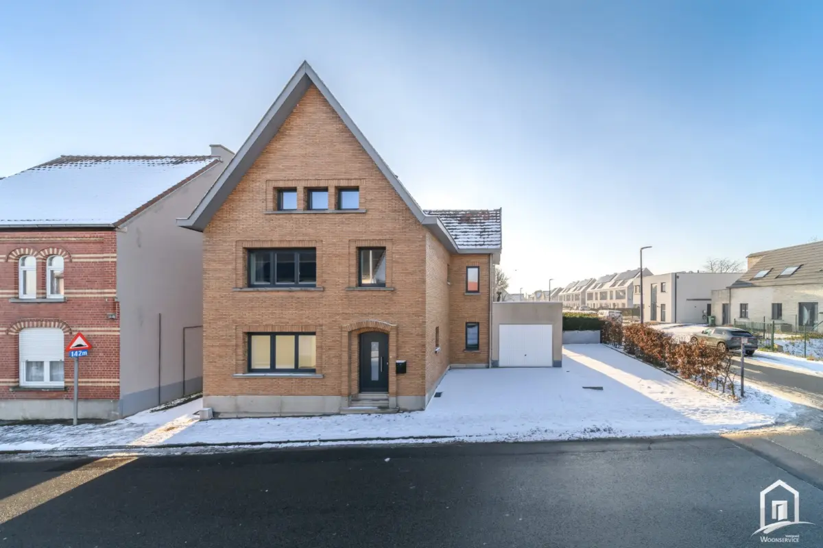 Huis te  koop in Mere 9420 379000.00€ 2 slaapkamers 196.00m² - Zoekertje 666938