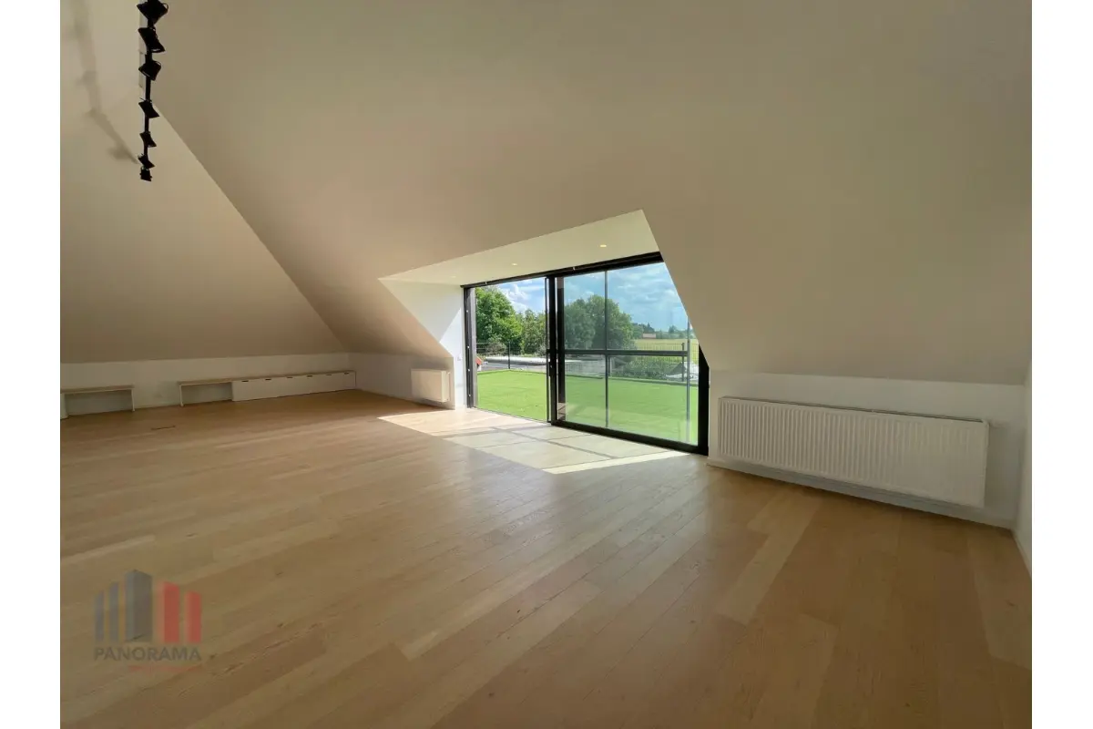 Handelszaak te  huur in Deinze 9800 2000.00€  slaapkamers 320.00m² - Zoekertje 666953