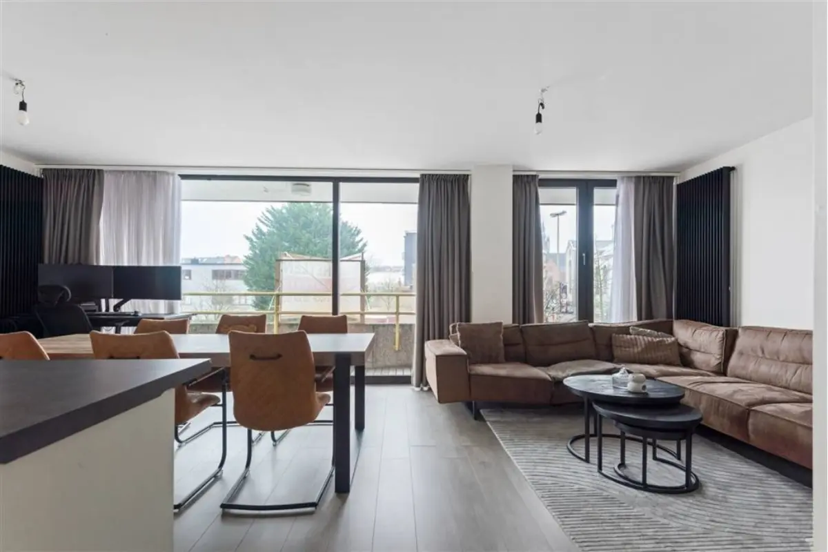 Appartement te  koop in Sint-Niklaas 9100 245000.00€ 2 slaapkamers 87.00m² - Zoekertje 667001