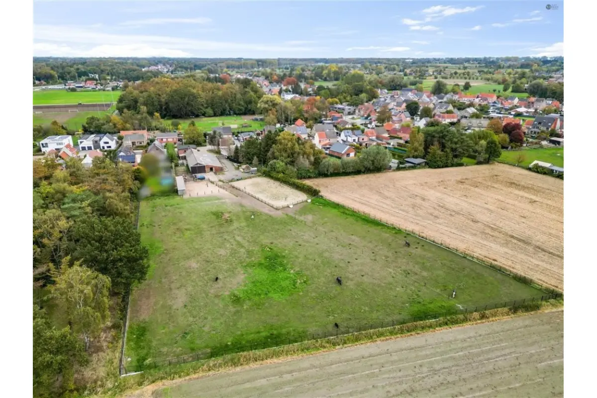 Huis te  koop in Stekene 9190 635000.00€ 5 slaapkamers 160.00m² - Zoekertje 668408