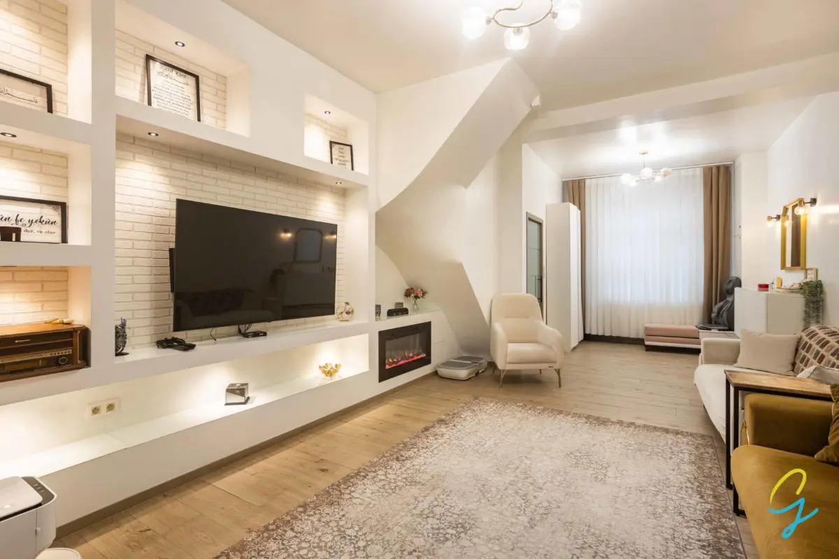 Huis te  koop in Sint-Amandsberg 9040 398000.00€ 4 slaapkamers 172.00m² - Zoekertje 668121