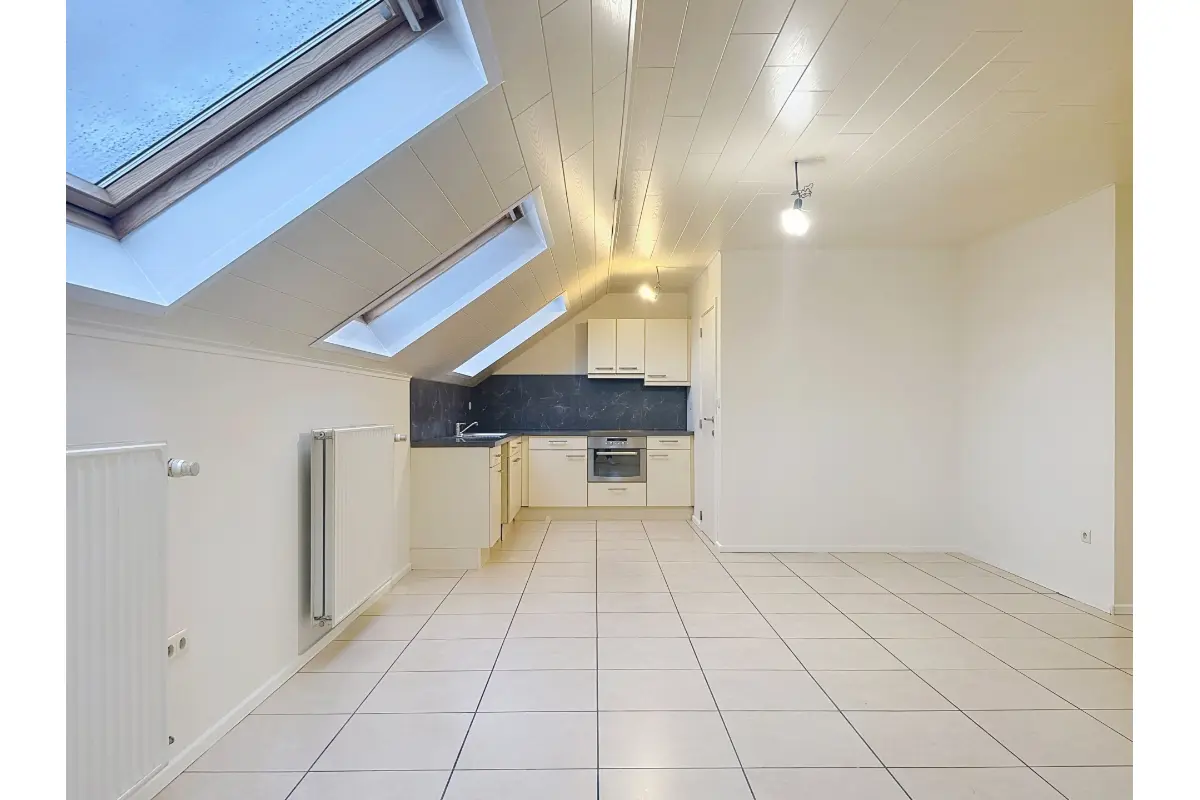 Appartement te  huur in Geraardsbergen 9500 550.00€ 1 slaapkamers 66.00m² - Zoekertje 668027