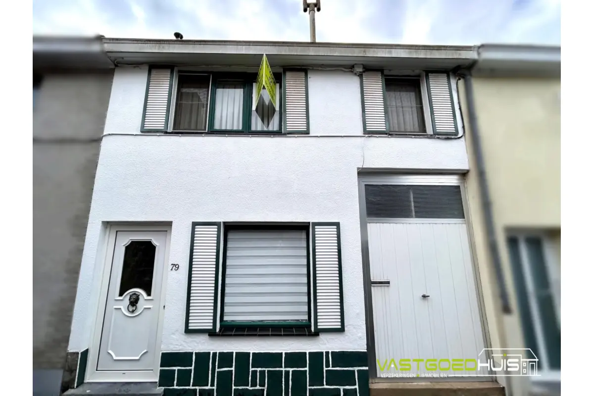 Huis te  koop in Meerbeke 9402 165000.00€ 2 slaapkamers 117.00m² - Zoekertje 668439