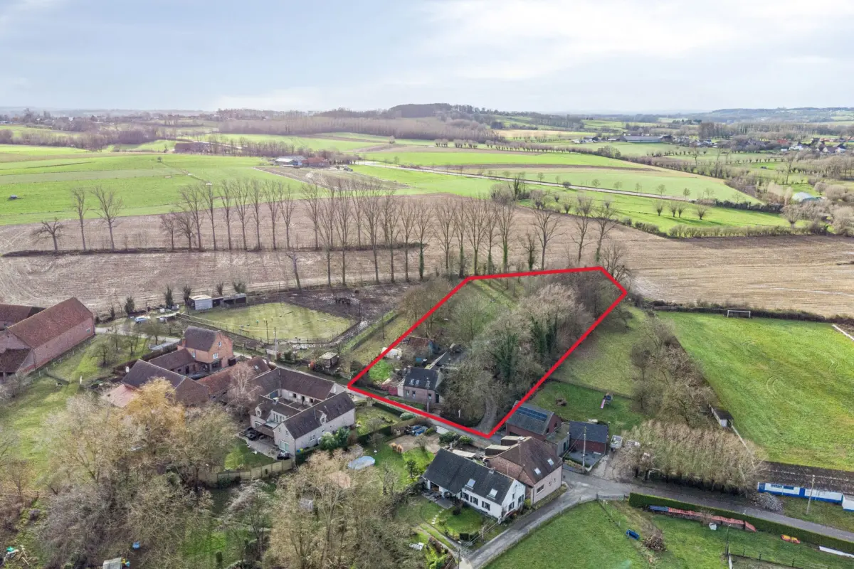 Huis te  koop in Denderwindeke 9400 549000.00€ 3 slaapkamers 287.00m² - Zoekertje 668798