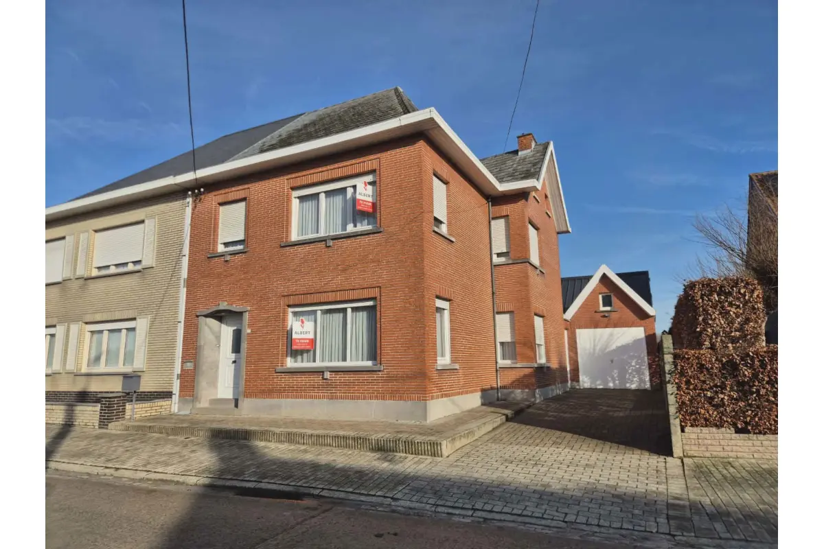 Huis te  huur in Erondegem 9420 900.00€ 3 slaapkamers 159.00m² - Zoekertje 668753